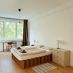 Helles Elegantes Zimmer In Berlin-Schoeneberg 3