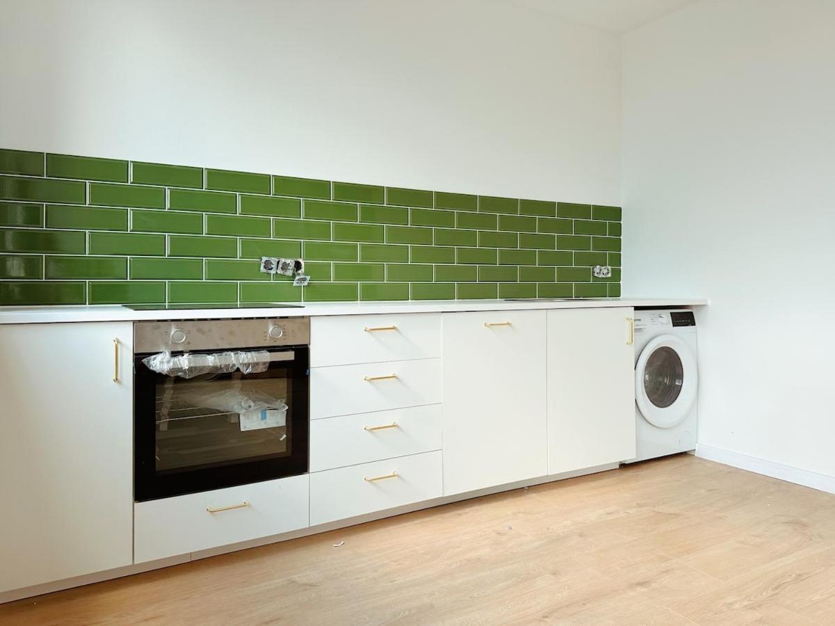 Helles Elegantes Zimmer In Berlin-schoeneberg 3 *